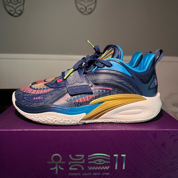 Colorful Athletic Shoes - Picture 4 of 6